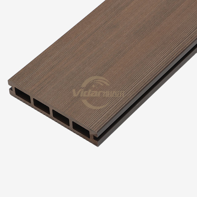 Quais ferramentas são necessárias para a instalação do deck WPC?