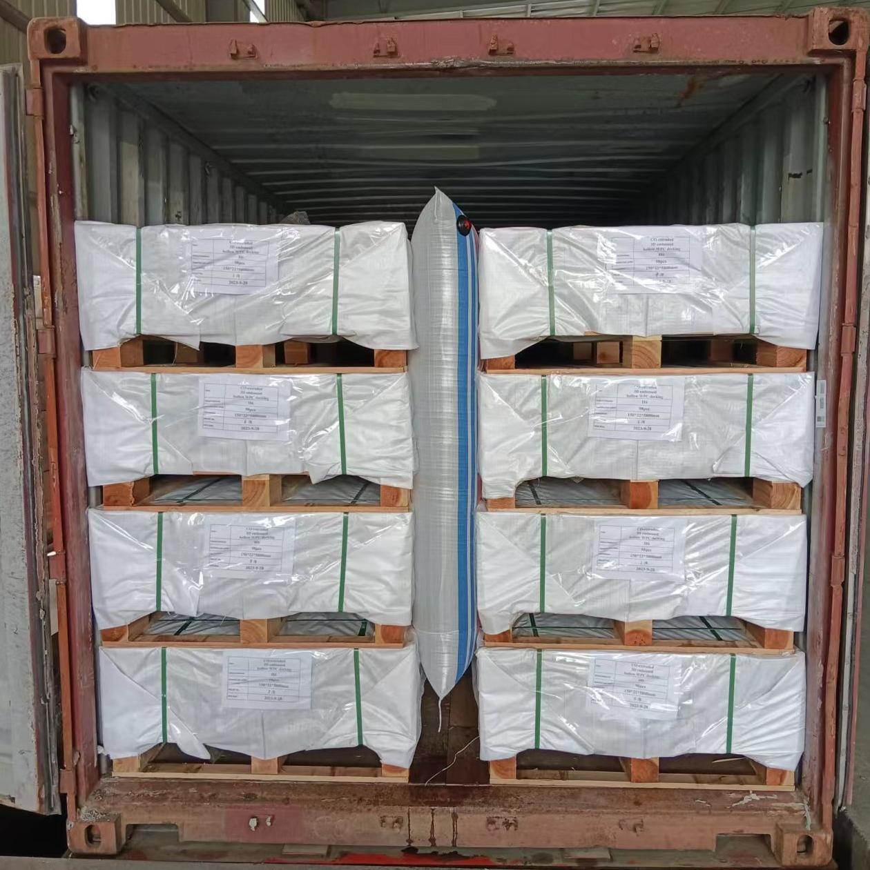 Pain&eacute;is de parede WPC