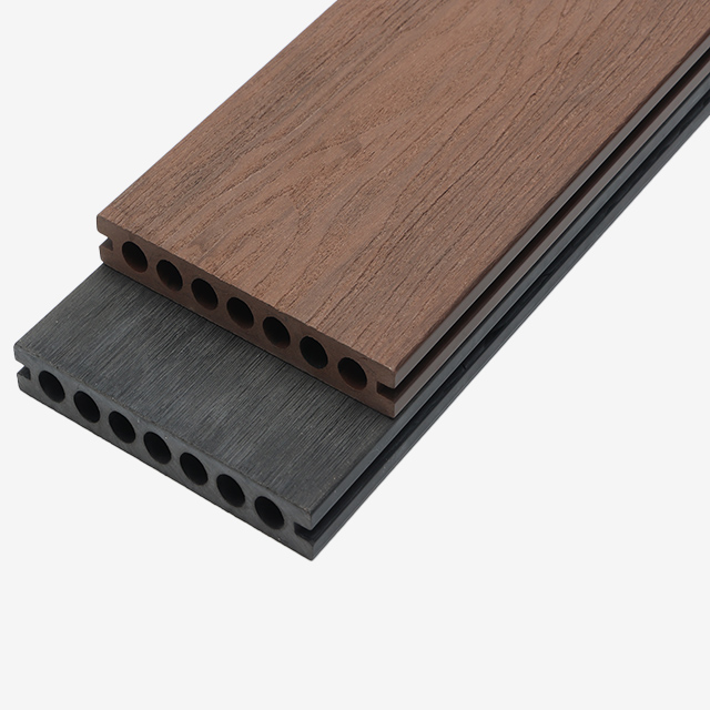 O deck WPC é ecologicamente correto em comparação com o deck de PVC?
