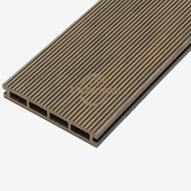 Deck composto de plástico de madeira oca de 145 * 21 mm 3D em relevo Decking Super percepção estéreo