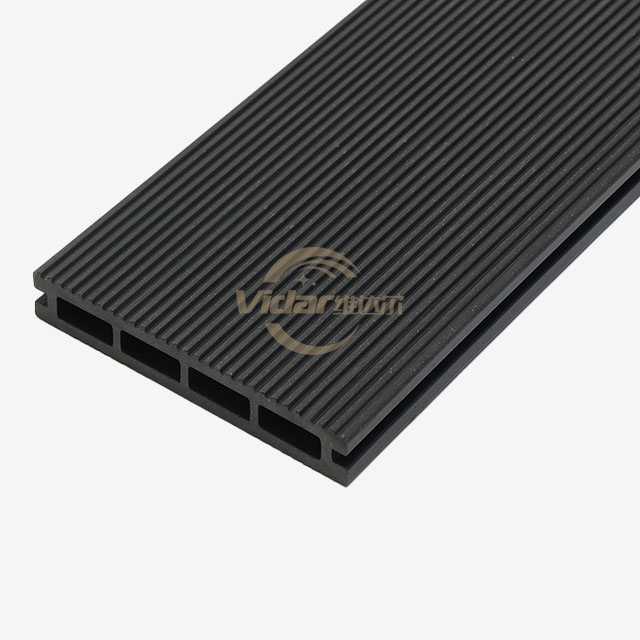 Estrutura e instala&ccedil;&atilde;o do deck composto